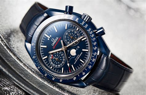 omega speedmaster blue side of the moon moonphase